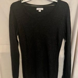 Size M maternity sweater